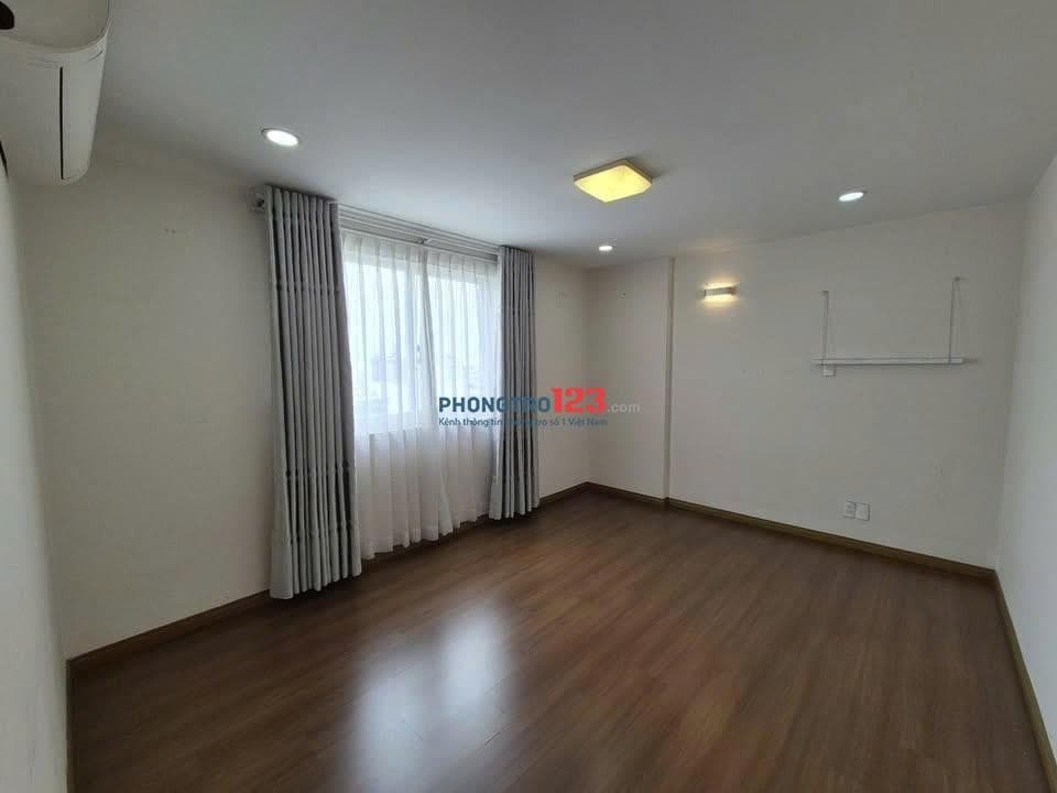 Căn Hộ ORIENTAL PLAZA – 685 ÂU CƠ-2PN, Giá thuê 11.5 tr/th nội thất y hình.